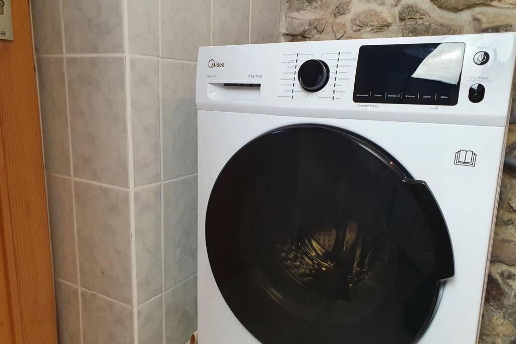 Stadtb,Burggleiberg,Whirlpool,2Xbad,3Zimmernetflix Villa Krofdorf-Gleiberg Buitenkant foto
